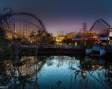 Fotos de parques de diversiones abandonados que parecen sacadas de películas de terror