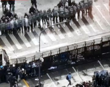 Brutal represión en el Congreso.
