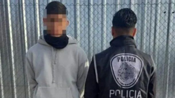 Detuvieron a un jugador de Real Pilar por tentativa de homicidio: lo atraparon en la cancha viendo a su equipo