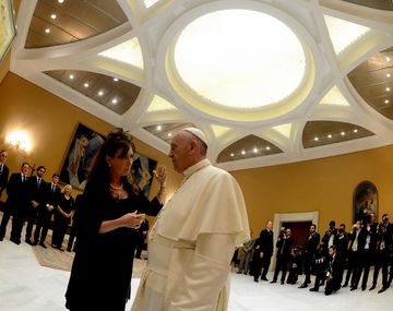 ¿Qué le regaló CFK al Papa Francisco durante el encuentro en el Vaticano?