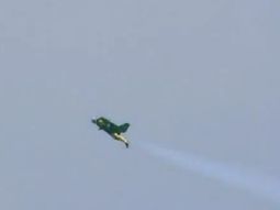 el hombre-avion realizo el primer vuelo oficial el hombre-avion realizo el primer vuelo oficial