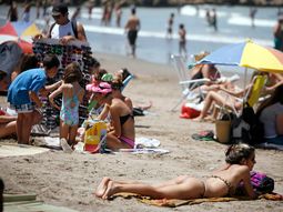 estiman que turistas gastaron el fin de semana $3 mil millones estiman que turistas gastaron el fin de semana $3 mil millones