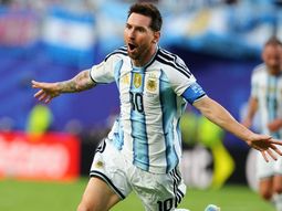 ¡Vamos Messi!: la estrella de Hollywood que sorprendió en plena entrevista con su aliento mundialista ¡Vamos Messi!: la estrella de Hollywood que sorprendió en plena entrevista con su aliento mundialista