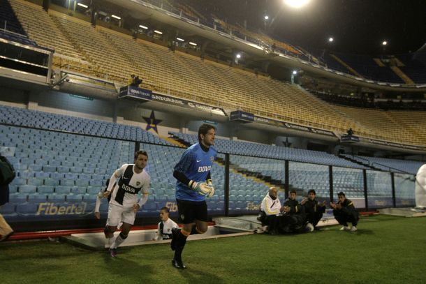 Sin público, Boca venció a Colón y cortó la racha negativa