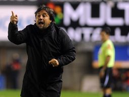 la distorsion de caruso: soy el mourinho argentino la distorsion de caruso: soy el mourinho argentino