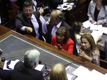 Crónica de una mañana de máxima tensión en Diputados