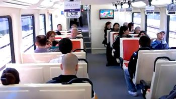 como son los trenes de doble piso del ramal sarmiento como son los trenes de doble piso del ramal sarmiento