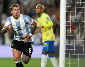 El golazo de Enzo Fernández para el 2-0 de Argentina