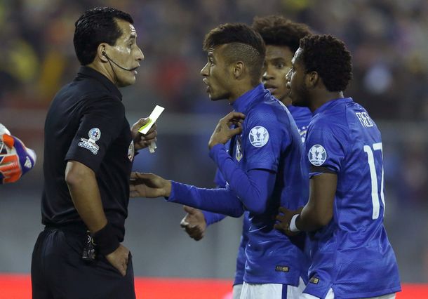 Sufre Brasil: si pasa a cuartos de final, no podrá contar con Neymar