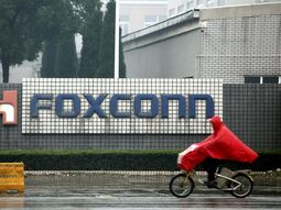 una pelea entre 2.000 obreros hizo cerrar una fabrica de apple una pelea entre 2.000 obreros hizo cerrar una fabrica de apple