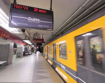 Amenazan con un paro de subtes en la Línea B