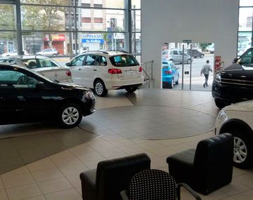 El patentamiento de autos subió un 19% en febrero