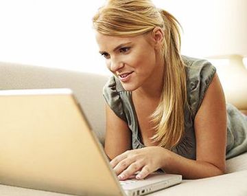 Dos adolescentes drogan a sus padres para poder usar Internet