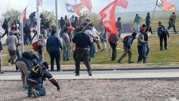 para jorge sapag, la policia actuo con profesionalismo para jorge sapag, la policia actuo con profesionalismo