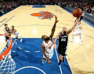 Manu Ginóbili frente a New York Knicks