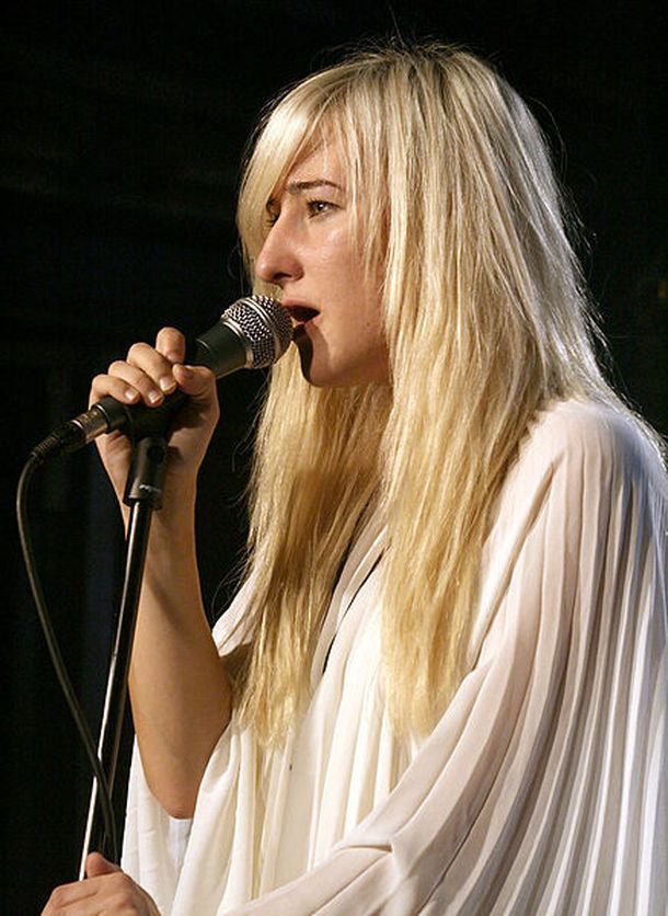 Zola Jesus >> Vessel