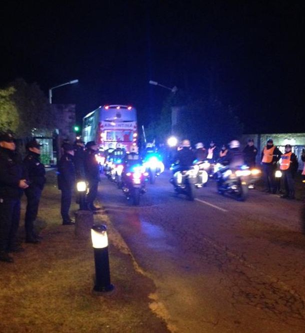 Tras una gran frustración, la Selección regresó al país