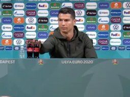 Un gesto de Cristiano Ronaldo le hace perder millones de dólares a marca de gaseosas