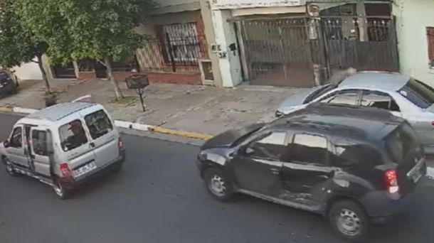 La Matanza: un comisario resultó baleado en un intento de robo en la puerta de su casa