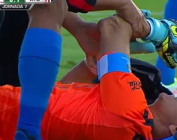 El argentino dejó el campo gritando del dolor