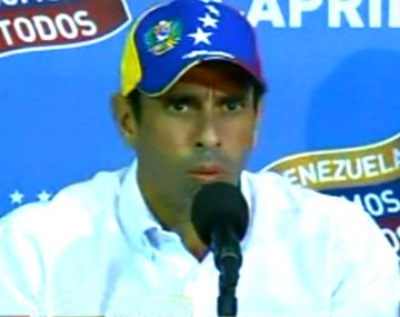 Ahora Capriles acepta dialogar con el gobierno de Maduro