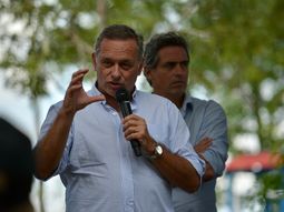 El precandidato Álvaro Delgado fue invitado a debatir el plebiscito contra le reforma de la seguridad social en Uruguay por el presidente del PIT-CNT. El precandidato Álvaro Delgado fue invitado a debatir el plebiscito contra le reforma de la seguridad social en Uruguay por el presidente del PIT-CNT.