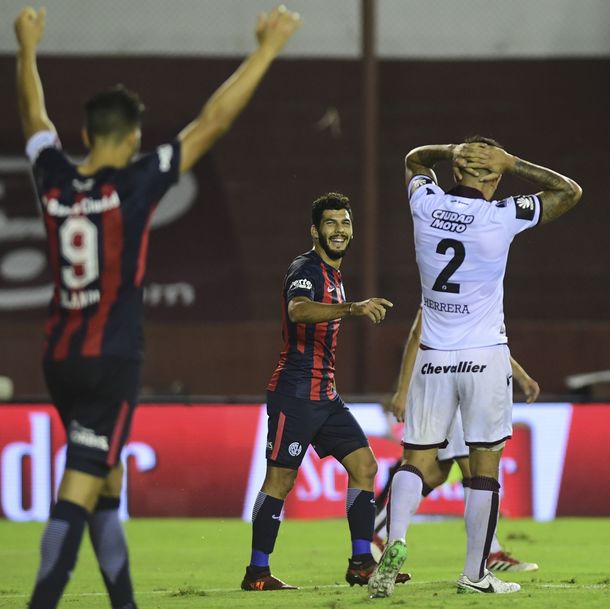 San Lorenzo le ganó a Lanús y quedó a un paso de ser escolta de Boca