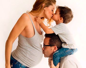 Nació la hija de Escudero y Waldo Navia