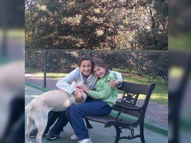 Ofrece comprar la PC que le robaron con fotos de su hija muerta