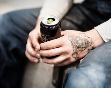 Revelan que una bebida popular puede provocar un paro cardíaco repentino