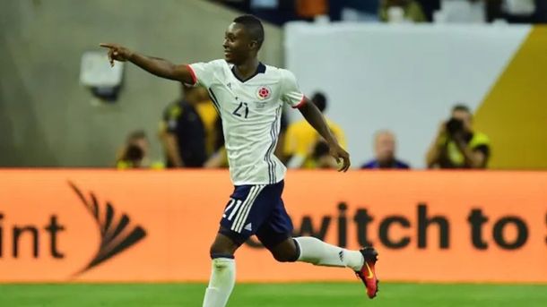 Moreno debutó con 19 años en la Selección de Colombia. Moreno debutó con 19 años en la Selección de Colombia.