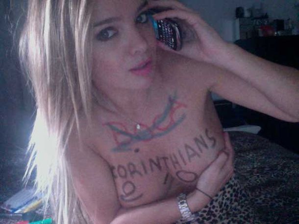 Una pitonisa triple x