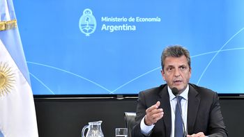 El ministro de Economía argentino, Sergio Massa, ya había referido a la triangulación Montevideo-Florida. El ministro de Economía argentino, Sergio Massa, ya había referido a la triangulación Montevideo-Florida.