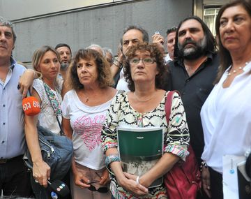 Docentes amenazan con paro de 48 horas si Nación no firma la paritaria