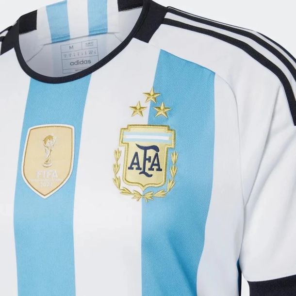 Por qué aún no se consigue la camiseta de la Selección Argentina con las tres estrellas