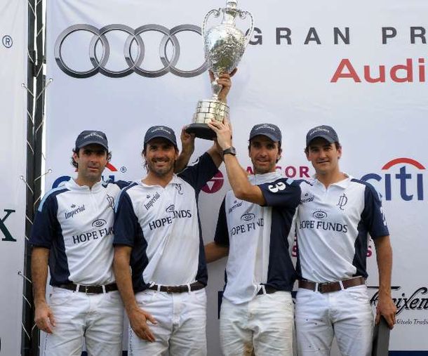La Dolfina se quedó con el Abierto de Polo de Tortugas
