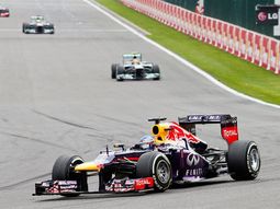 vettel gano el gran premio de belgica y lidera el certamen vettel gano el gran premio de belgica y lidera el certamen