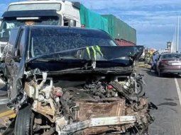 Impresionante choque en el Puente Chaco-Corrientes dejó al menos un muerto