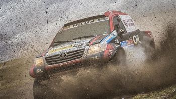 asi vivio el dakar 2015 el equipo toyota oil c5n asi vivio el dakar 2015 el equipo toyota oil c5n