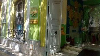 conmocion: un bebe se escapo de la guarderia y camino por la ciudad conmocion: un bebe se escapo de la guarderia y camino por la ciudad