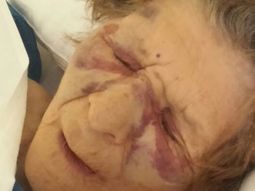 brutal golpiza a una anciana con un rebenque brutal golpiza a una anciana con un rebenque