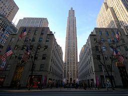 los rockefeller abandonan su mitico rascacielo para reducir gastos los rockefeller abandonan su mitico rascacielo para reducir gastos