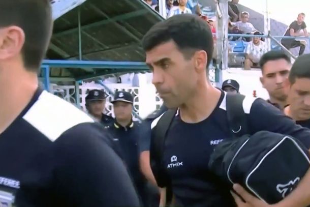 Escándalo en la final del Reducido de la B Metropolitana: el árbitro se retiró por amenazas