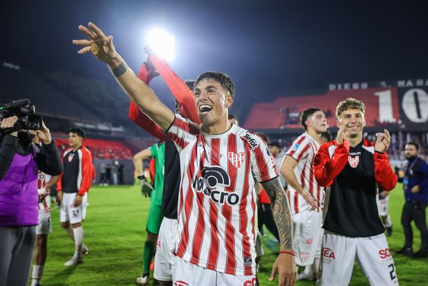Sobre el final, Instituto venció a Lanús y avanzó a octavos de la Copa Argentina