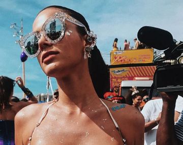 El sensual disfraz de la novia de Neymar para el Carnaval de Brasil