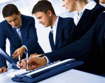 Las claves para redactar un CV atractivo para las empresas