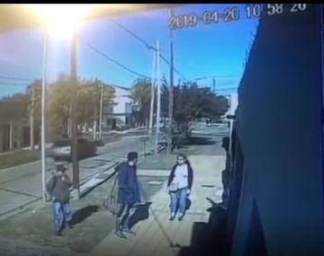 Un joven murió después de un intento de robo: le quisieron sacar la mochila y lo apuñalaron