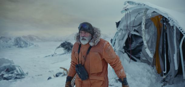 George Clooney y Felicity Jones revelan los detalles detrás de Cielo de medianoche