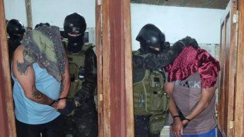 cayeron dos hermanos con mas de 500 dosis de cocaina en cordoba cayeron dos hermanos con mas de 500 dosis de cocaina en cordoba