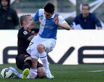 Espeluznante lesión de un jugador del Chievo en la Liga italiana